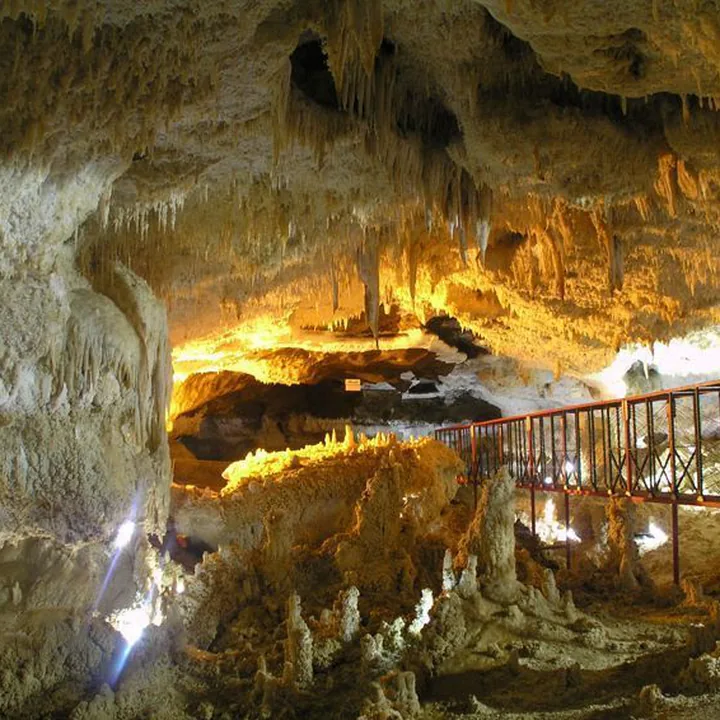 Kataleh Khor Cave in Zanjan
