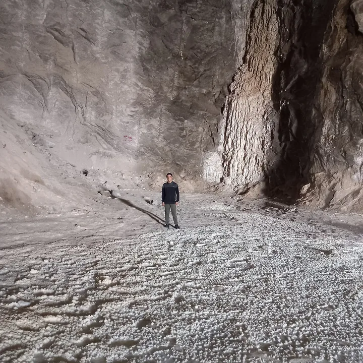 Garmsar Salt Cave in Semnan