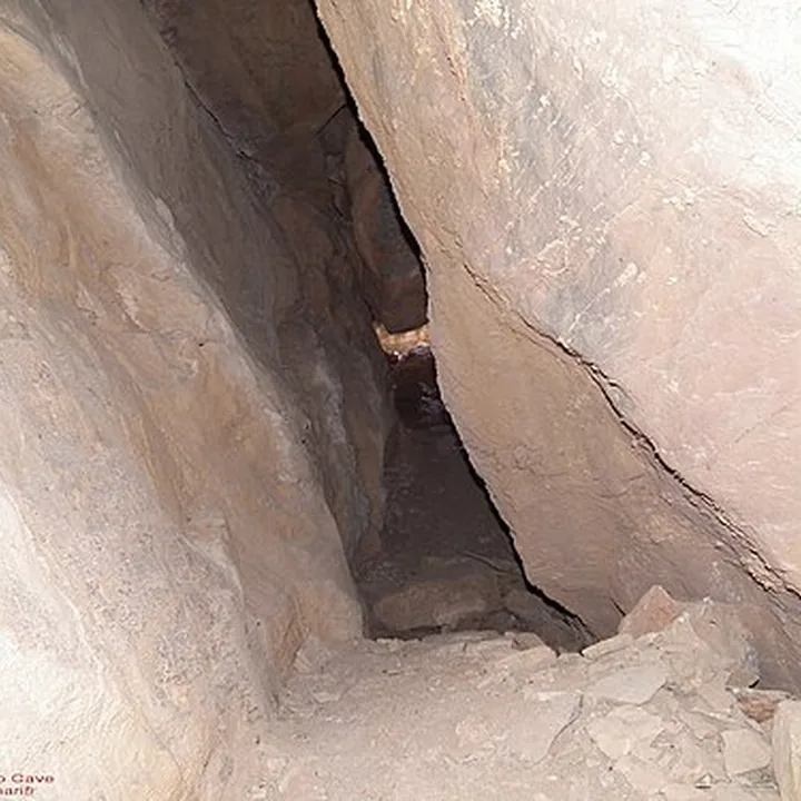 غار شاه کیخسرو in Markazi