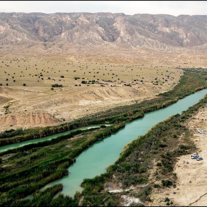 Alamarvdasht River in Fars