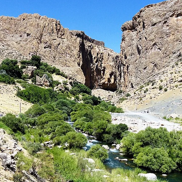آبشار تنگ براق in Fars