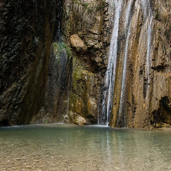 آبشار نوژیان in Lorestan